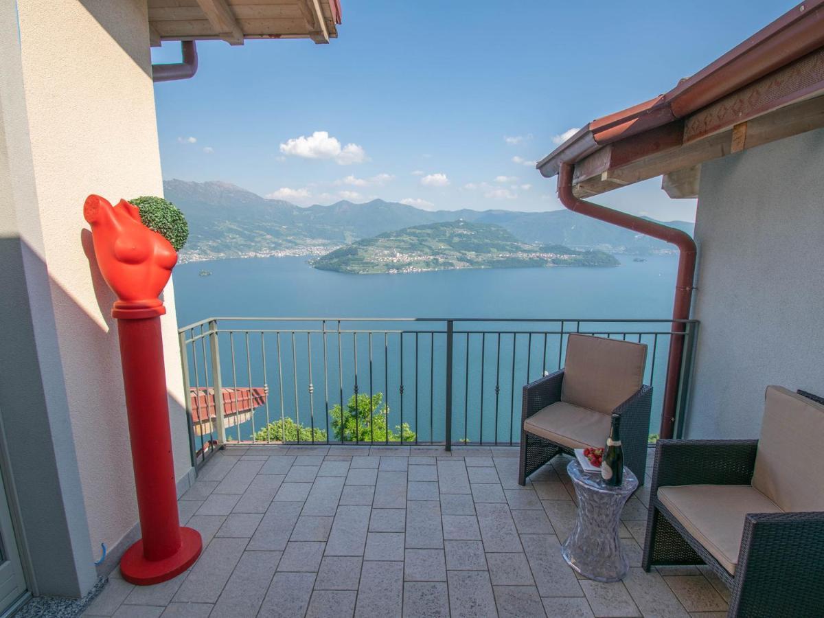 Cherubino - Stunning Lake View With Swimming Pool Parzanica Ngoại thất bức ảnh